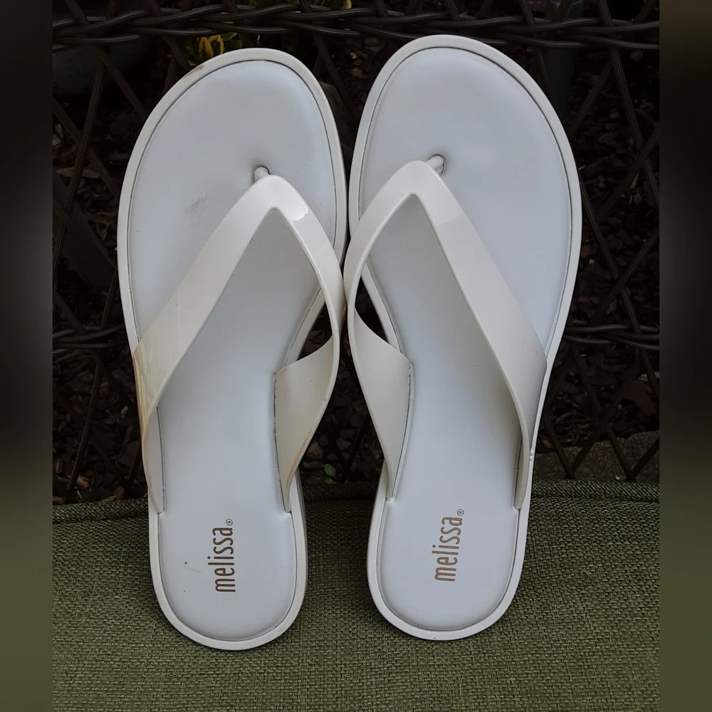 Melissa White and Pink Platform Thong Sandal Size 8.